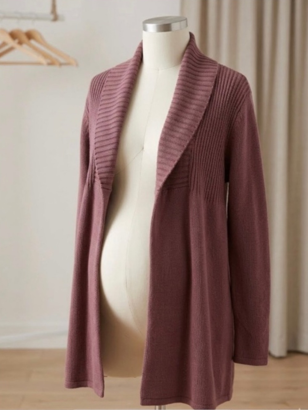 Liz Lange maternity sweater